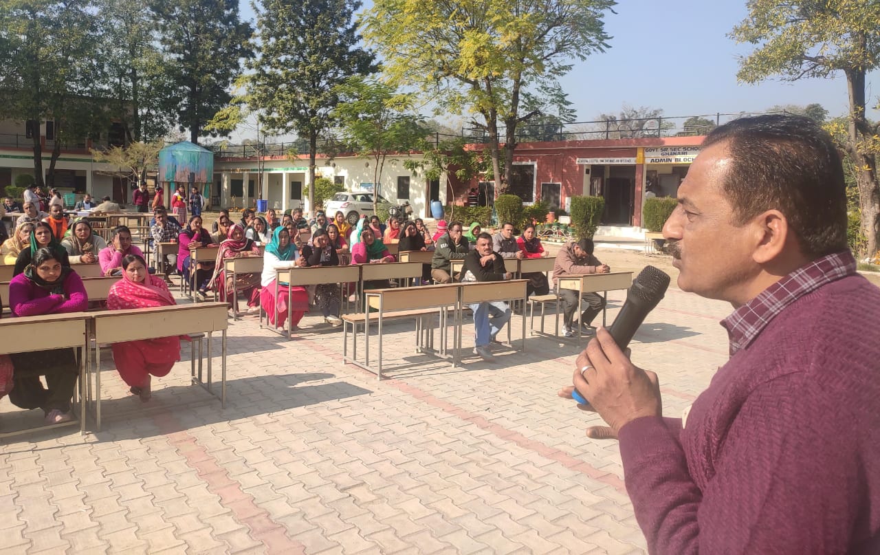 घनारी स्कूल में हुआ पीटीएम बैठक का आयोजन